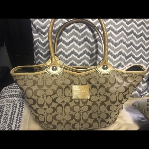 Coach Purse - Picture 1 of 2